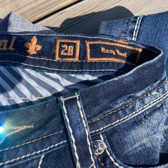 Rock Revival Women's Jeans, Easy Boot Cut, Size 28 Waist, Standard Length - Picture 3 of 10